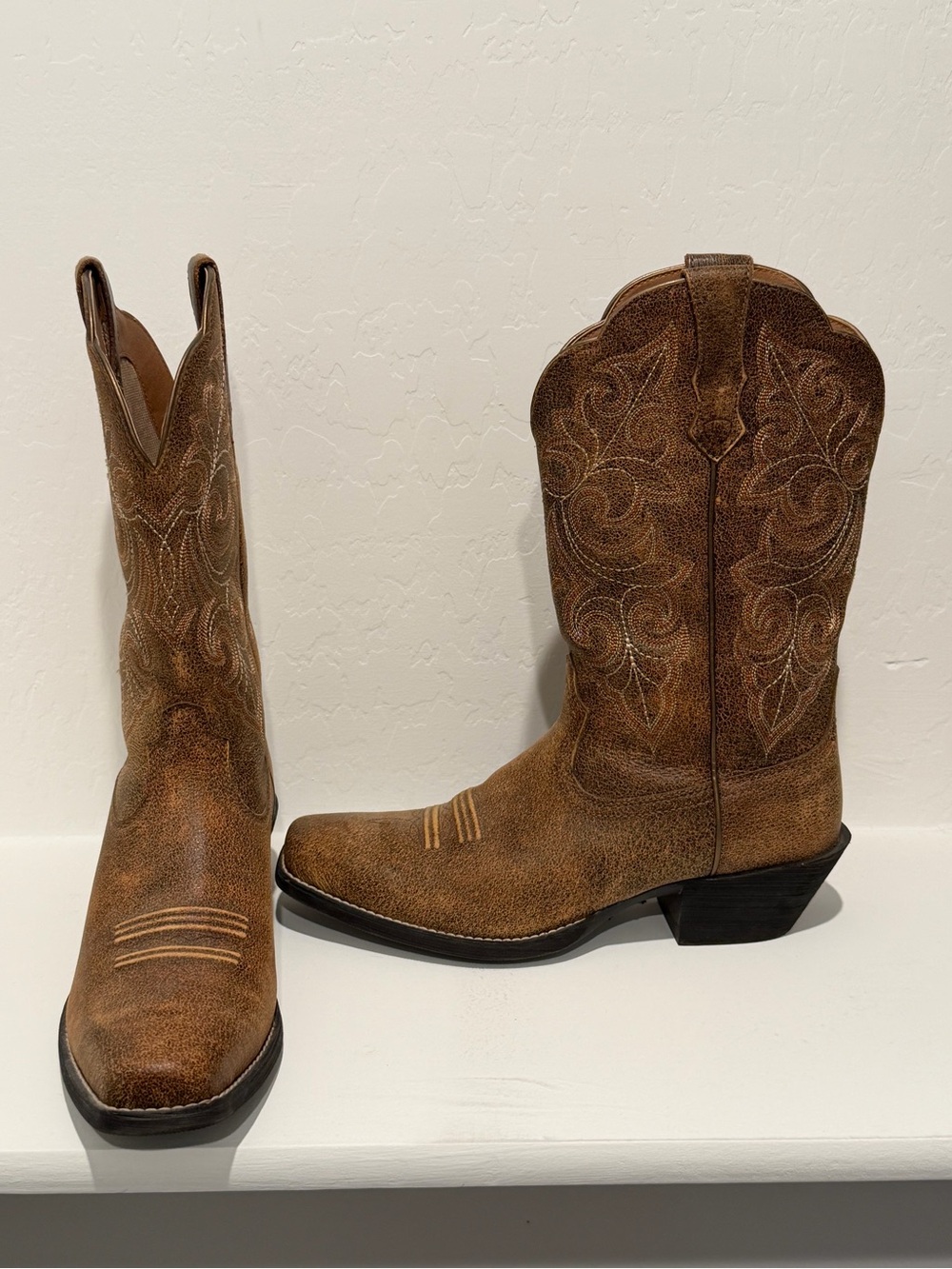Ariat Brown Leather Western Cowboy Boots - Picture 3 of 4